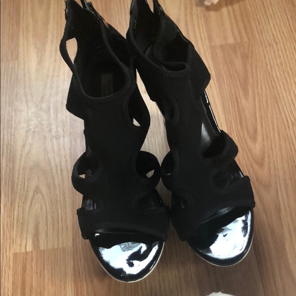 Vera wang wedge black/white